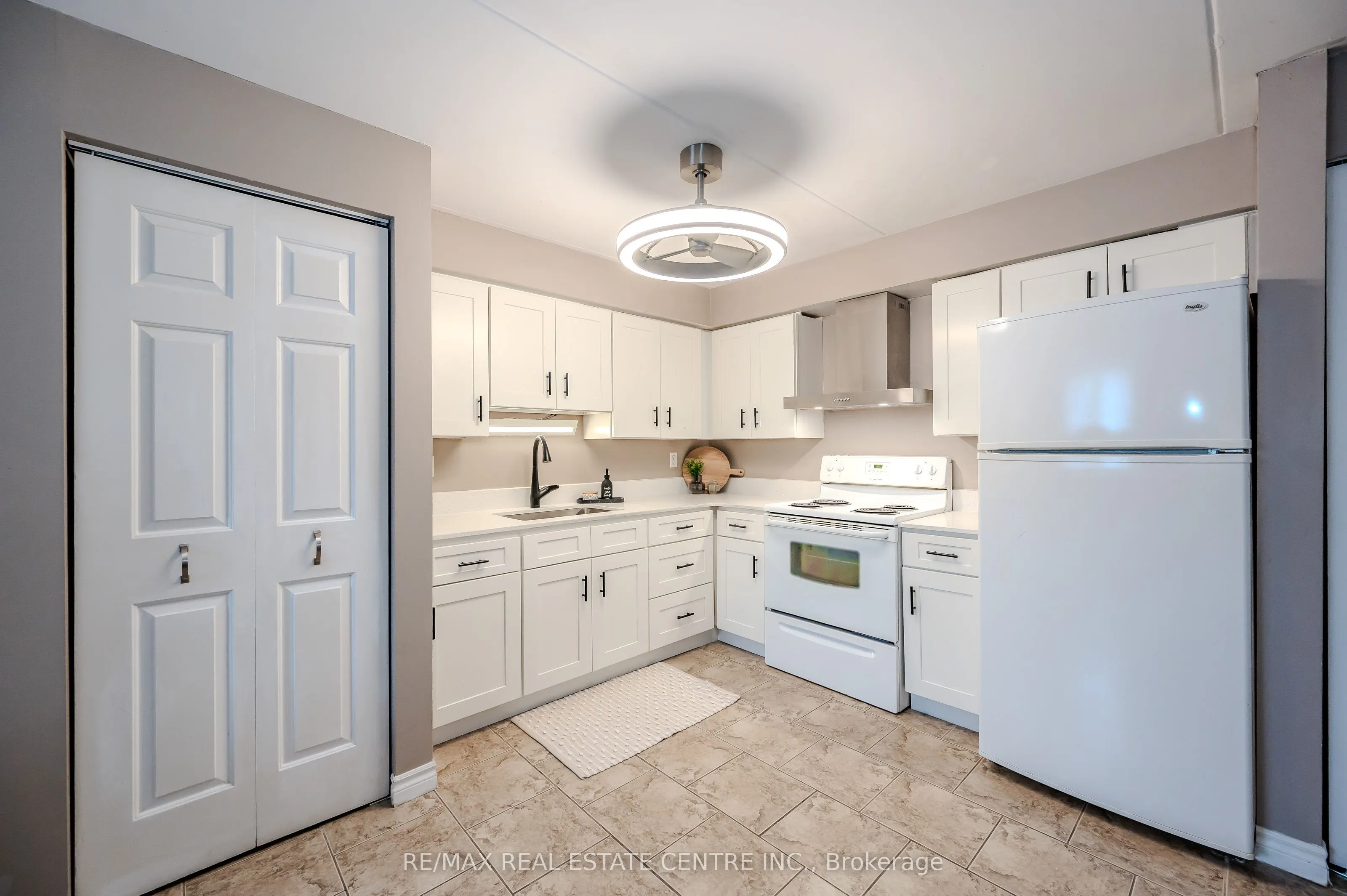 323 Northlake Drive, #3