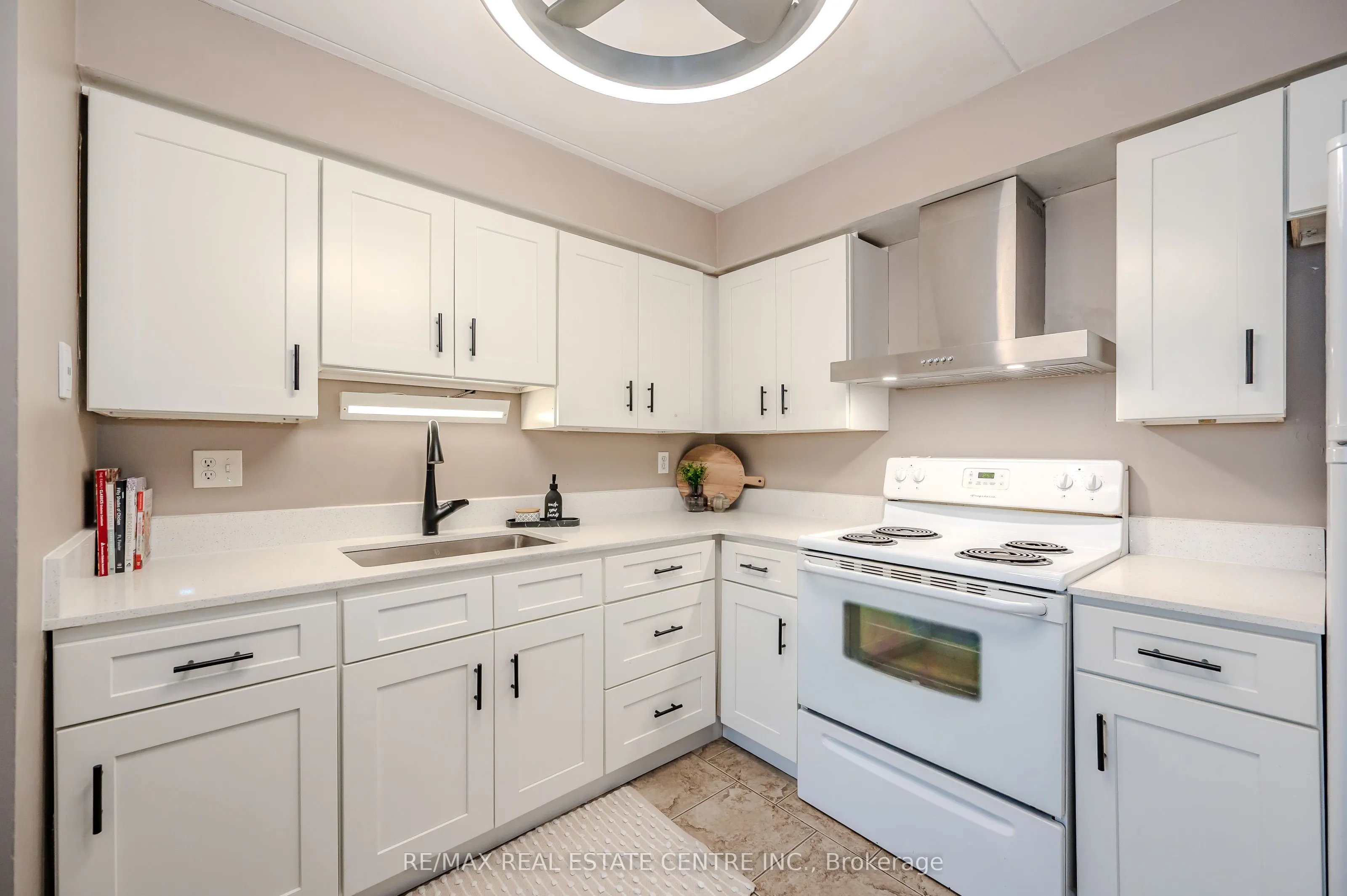 323 Northlake Drive, #3