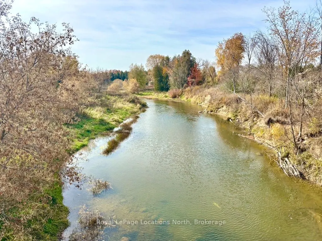 137662 GREY ROAD 12