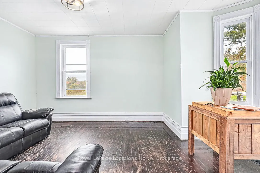 137662 GREY ROAD 12
