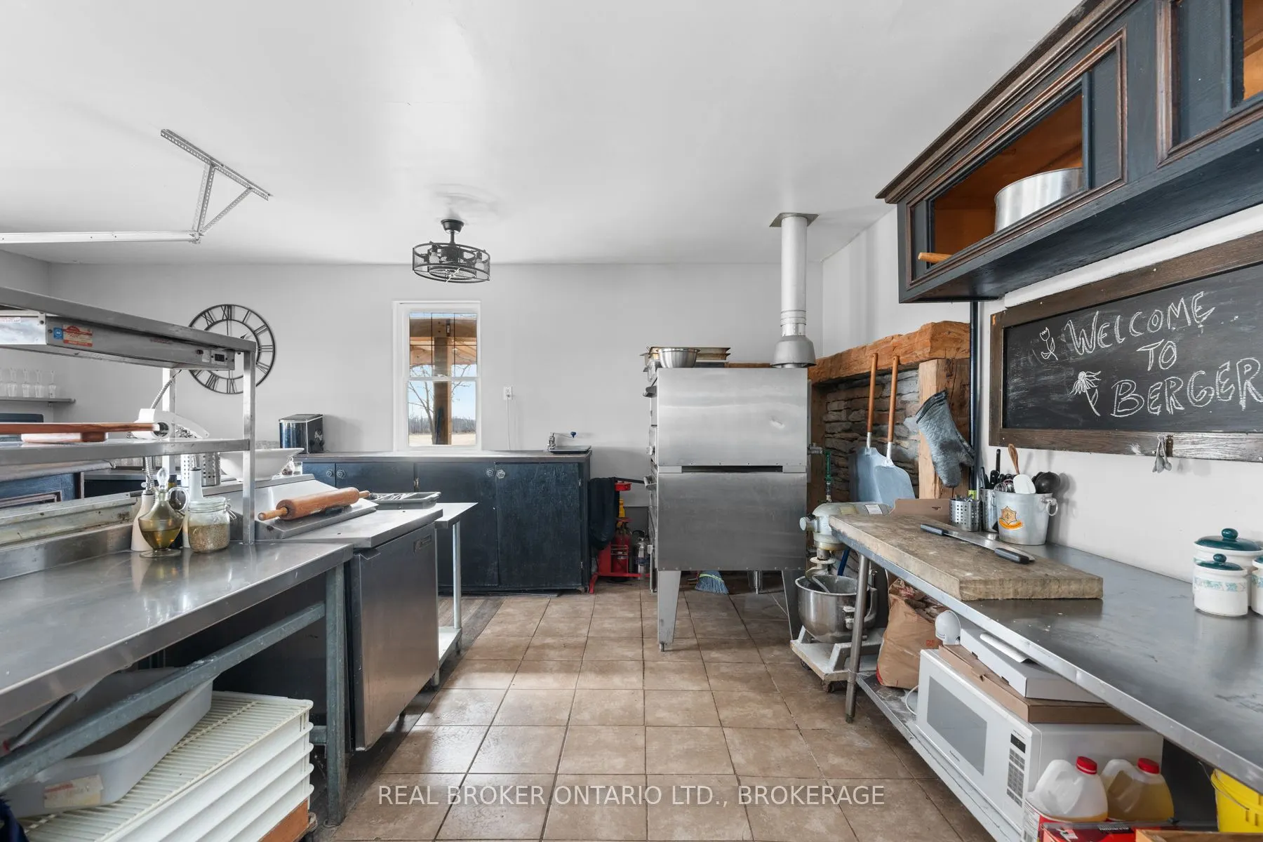 9656 Loyalist Parkway