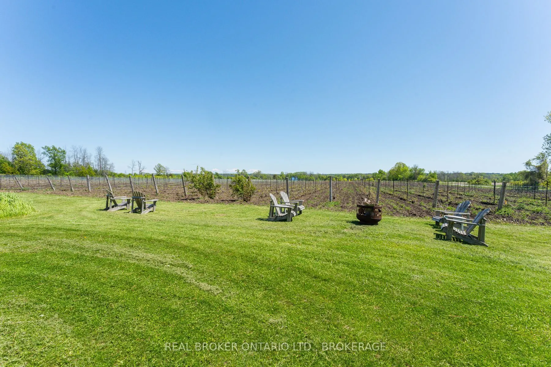 9656 Loyalist Parkway