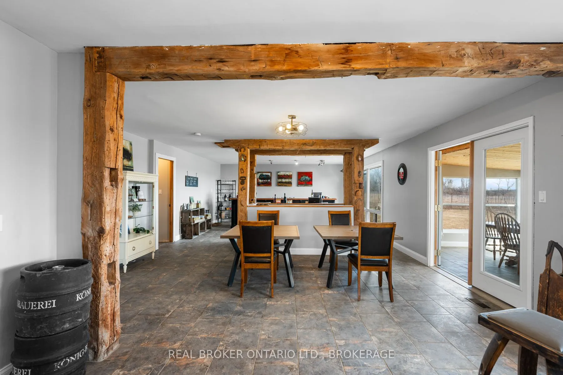9656 Loyalist Parkway