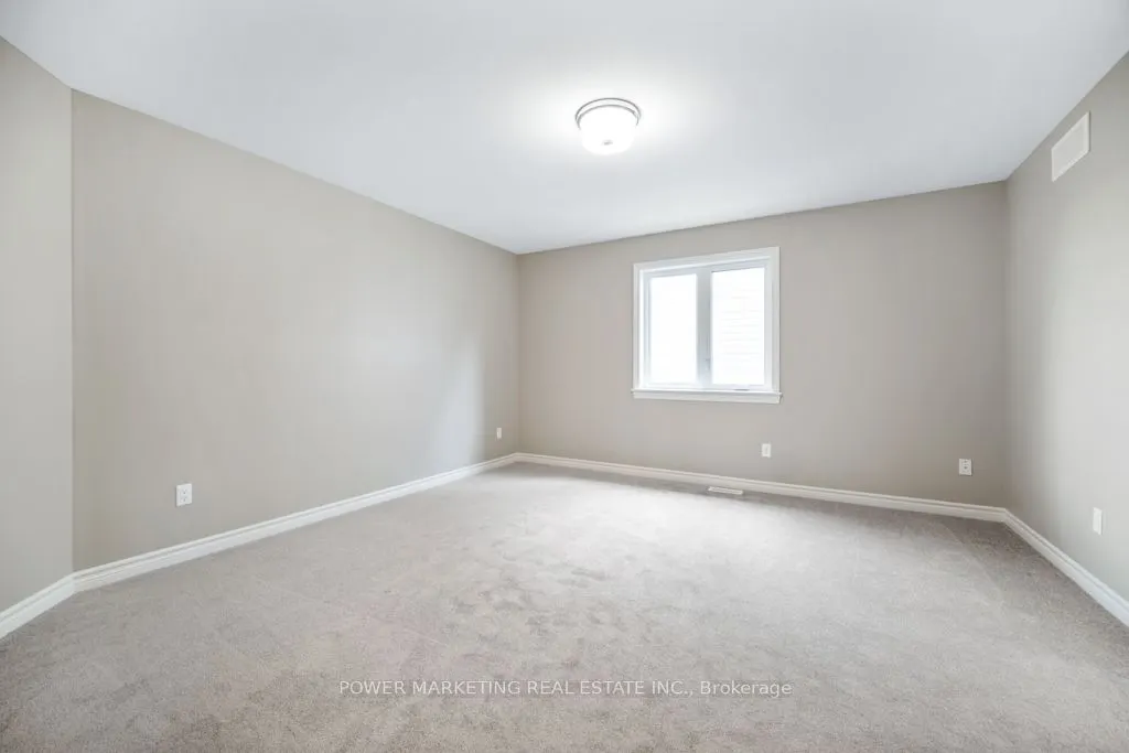 848 SNOWDROP Crescent
