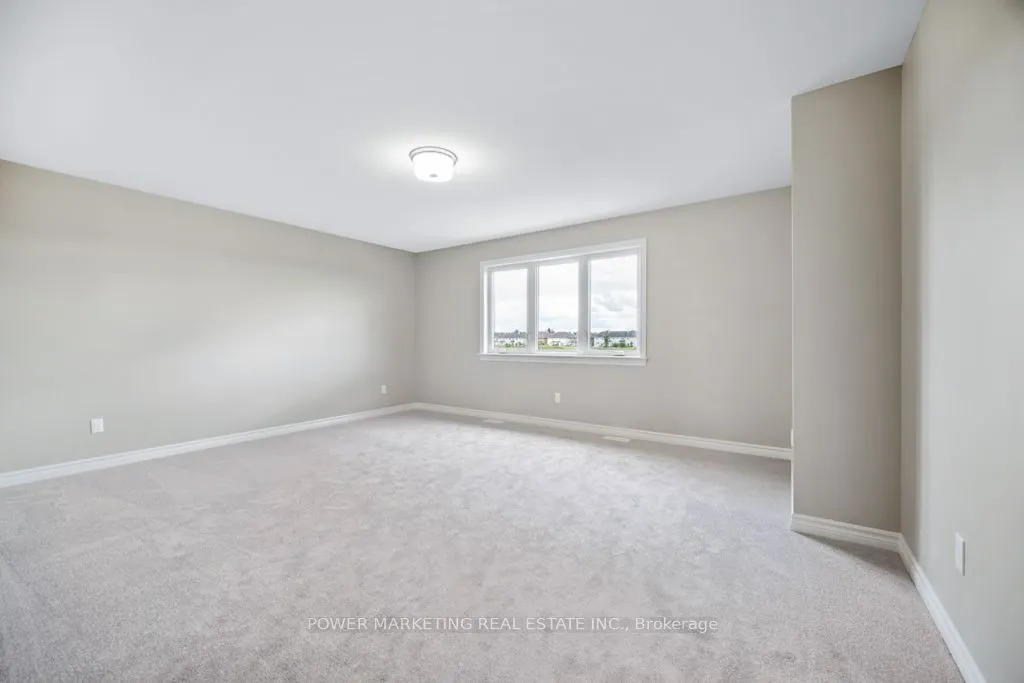 848 SNOWDROP Crescent