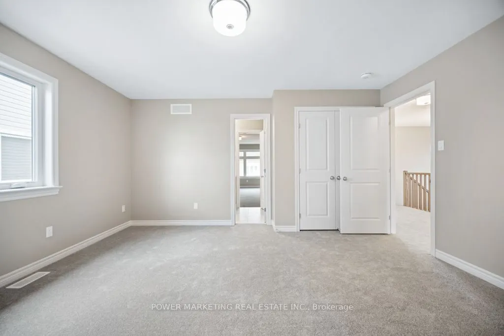 848 SNOWDROP Crescent