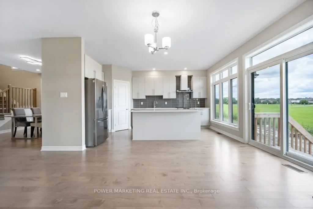 848 SNOWDROP Crescent