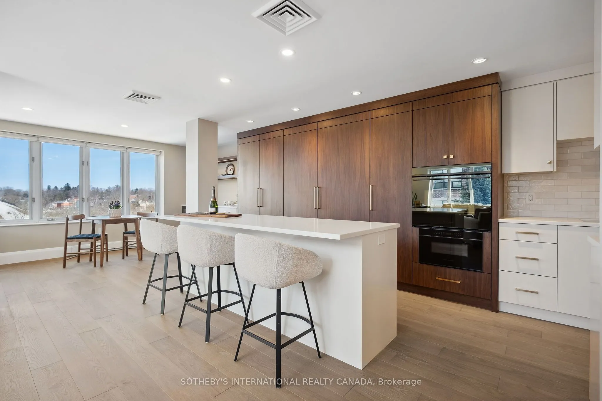 30 Front Street #401
