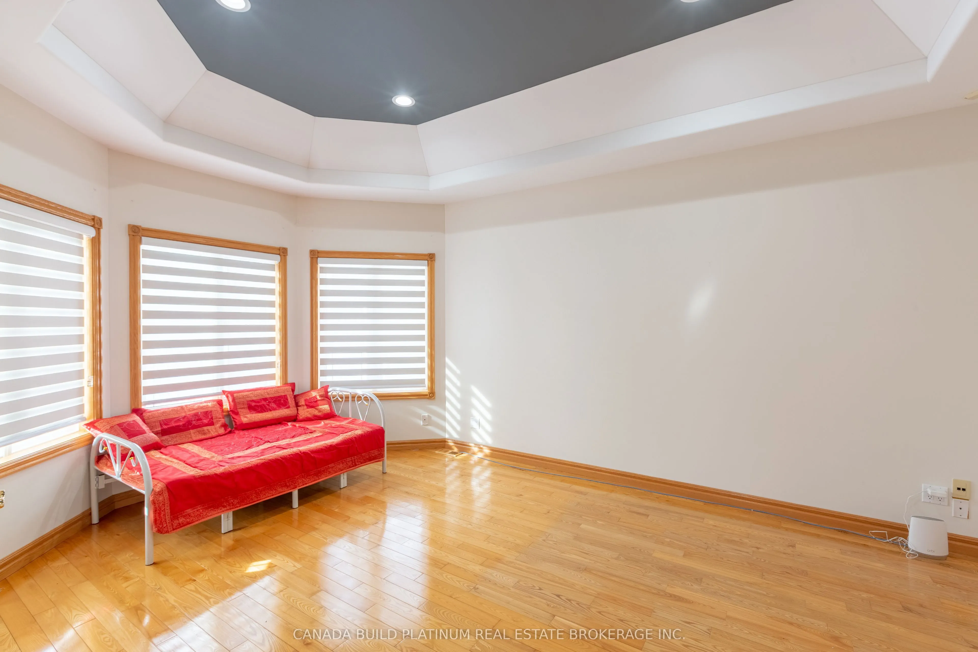 150 Seymour Crescent