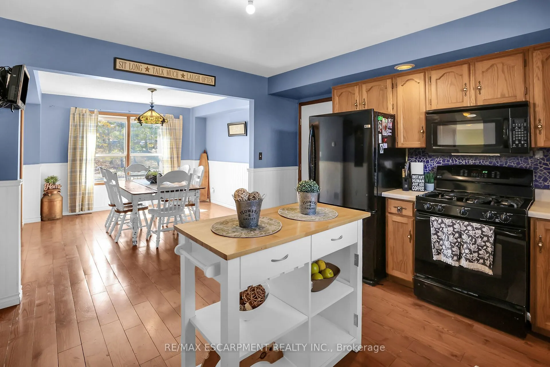 5001 Hillside Drive