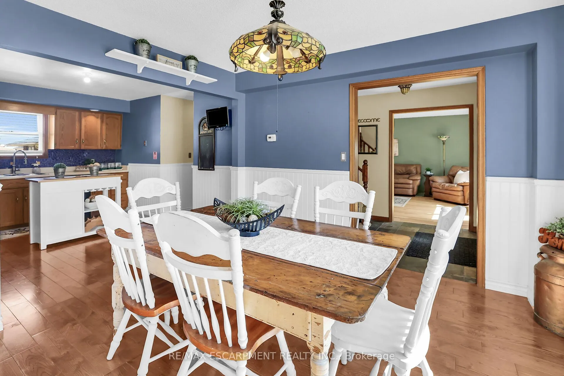 5001 Hillside Drive
