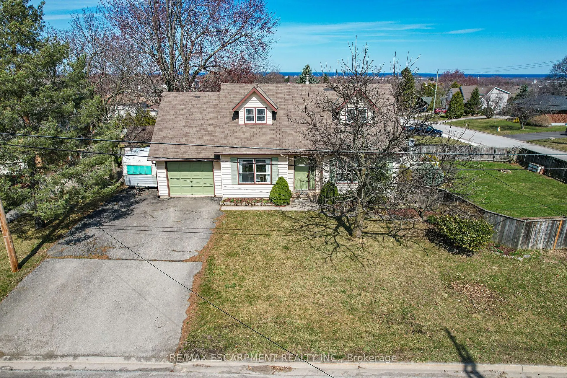 5001 Hillside Drive