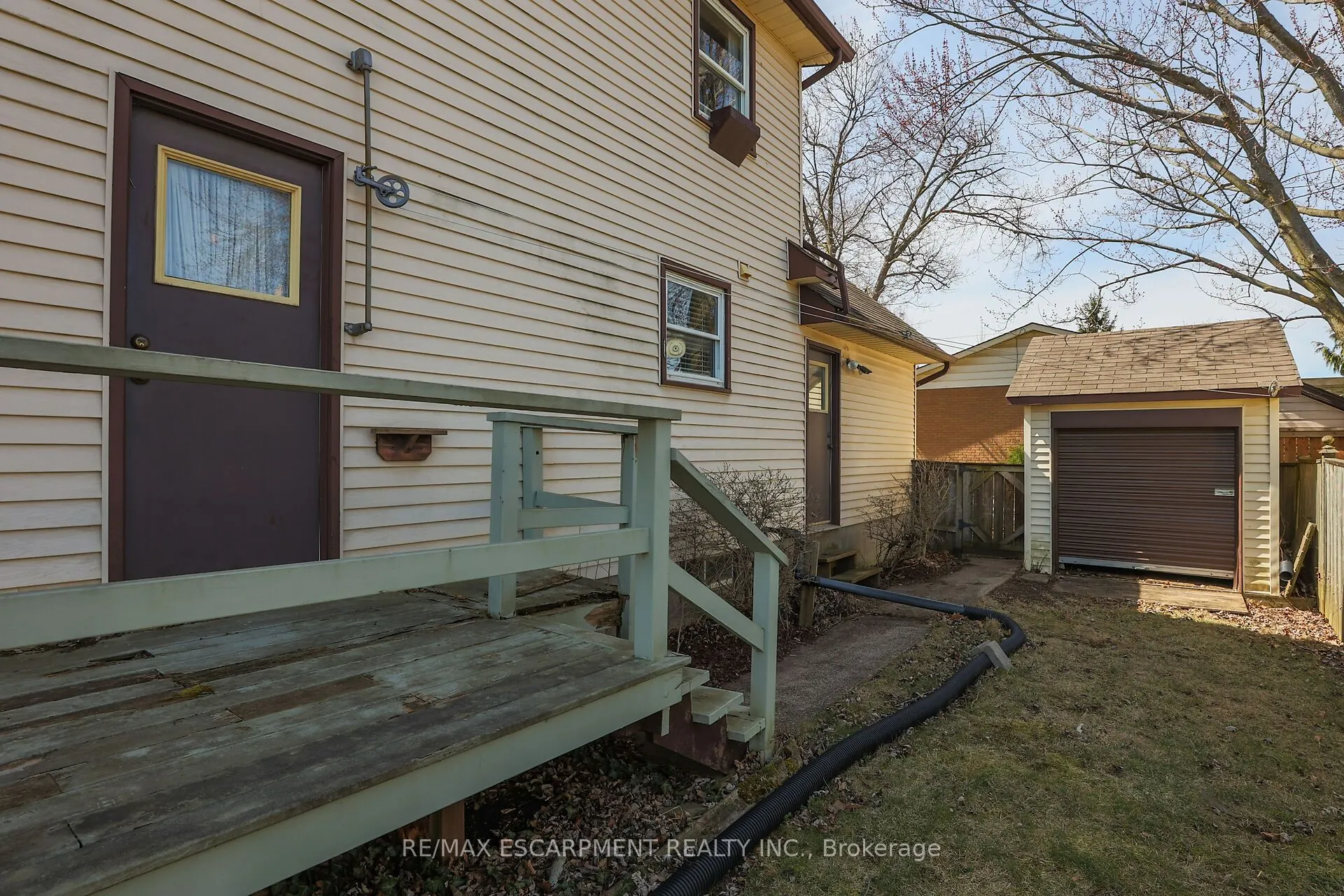 5001 Hillside Drive