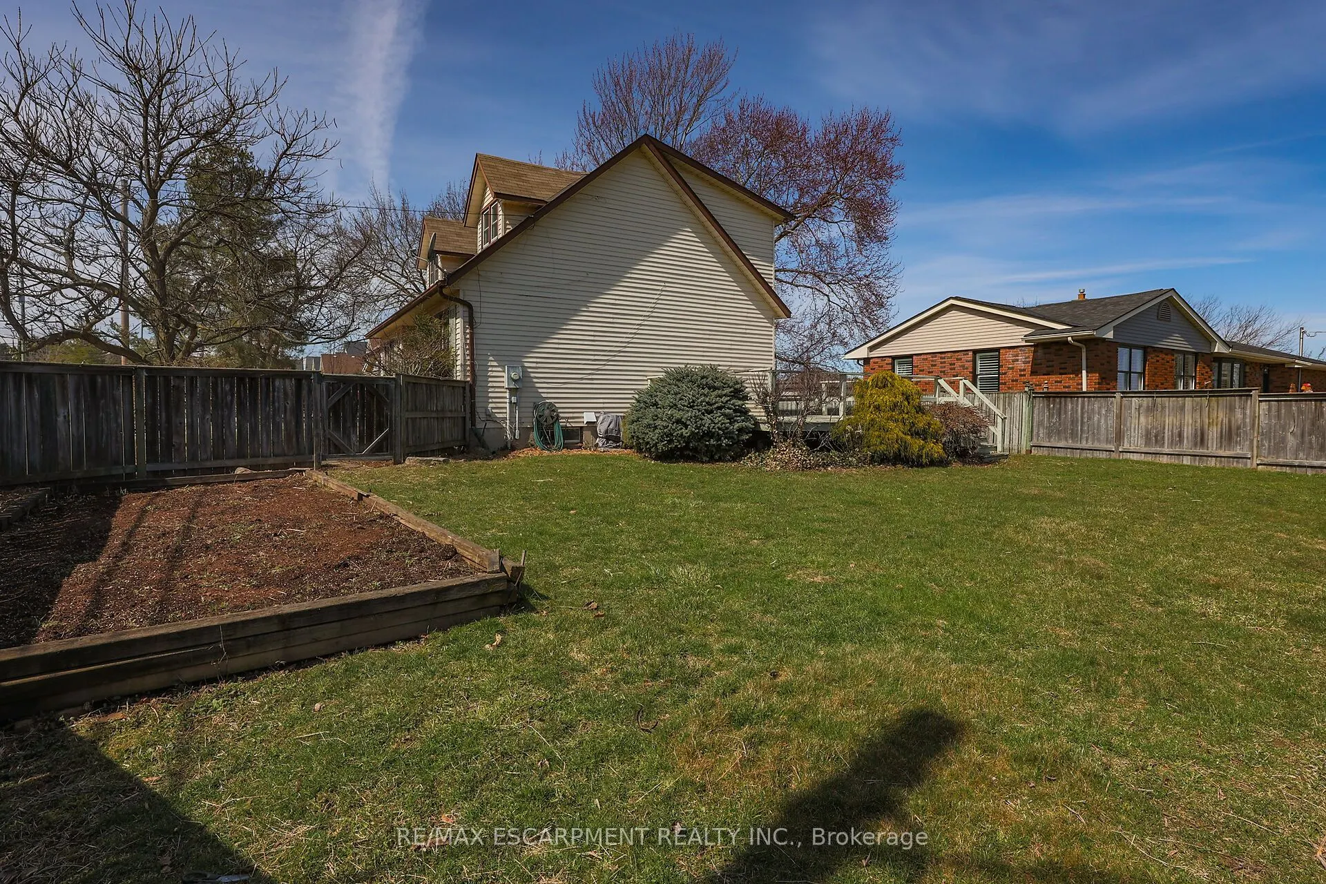 5001 Hillside Drive