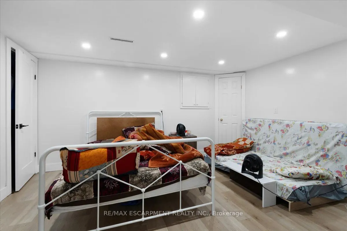 37 Lilacside Drive