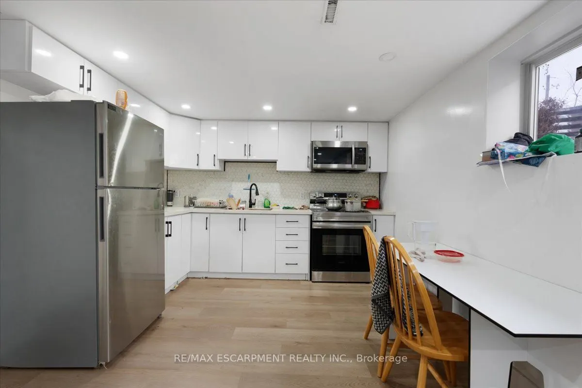 37 Lilacside Drive