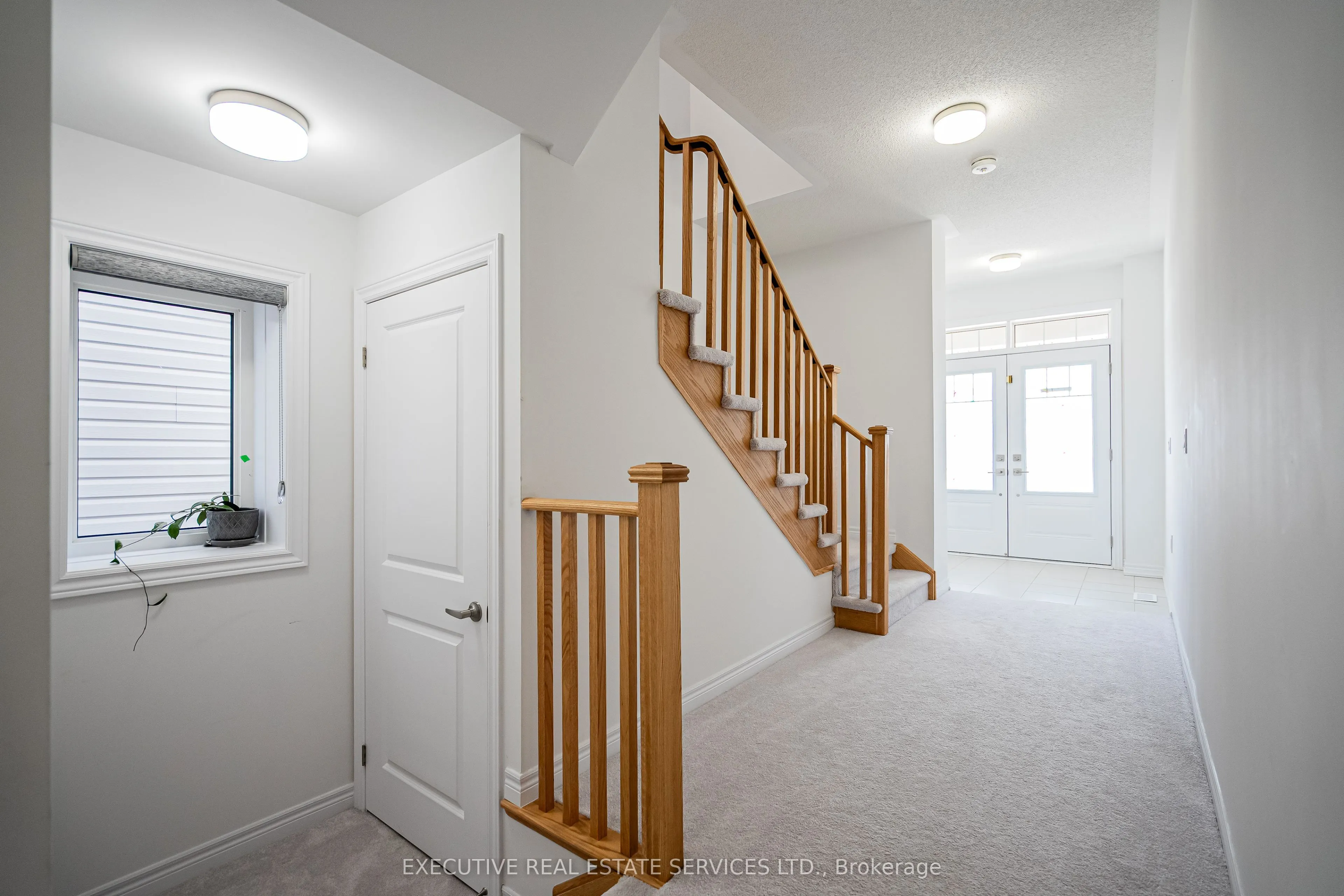 283 Rea Drive N