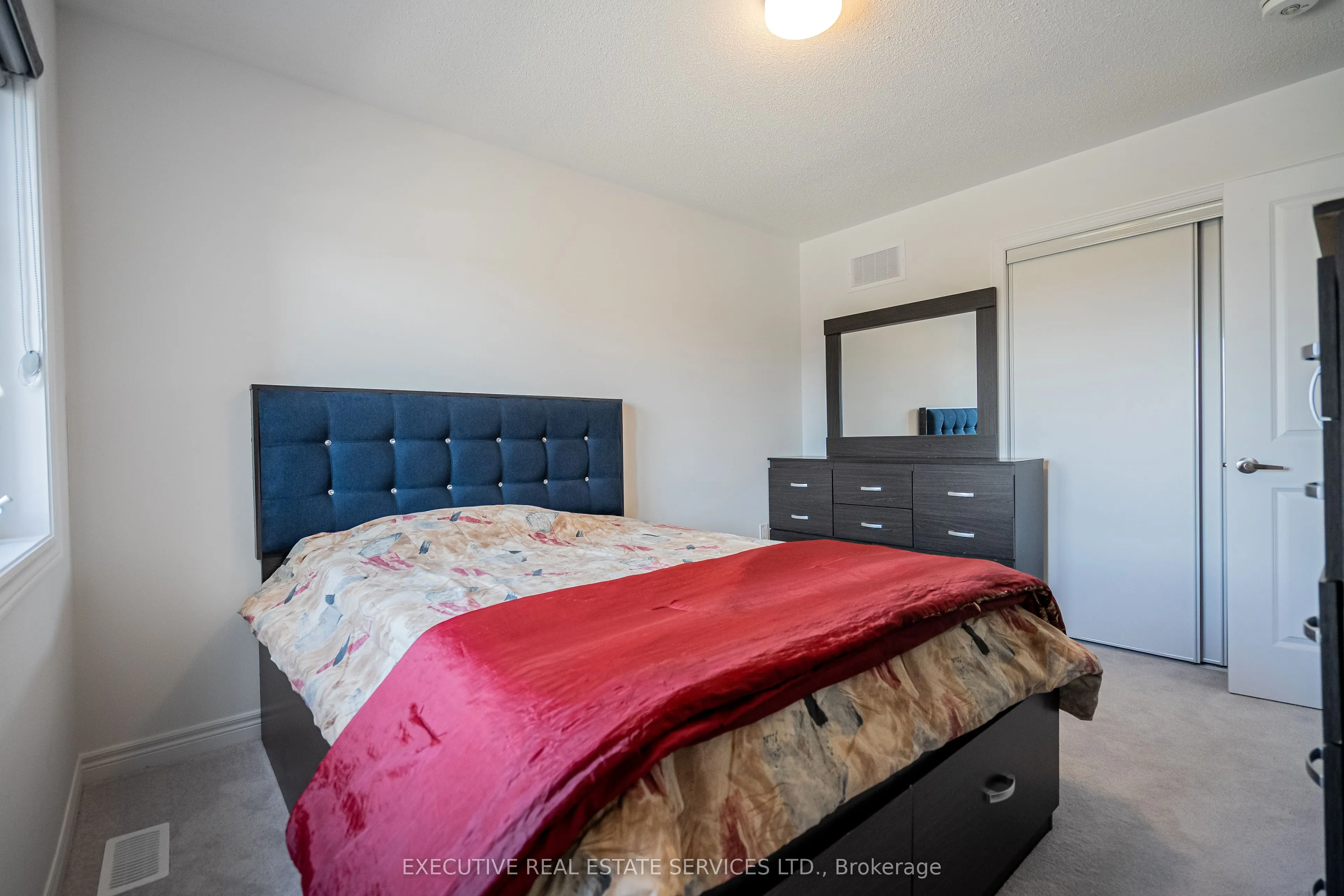 283 Rea Drive N