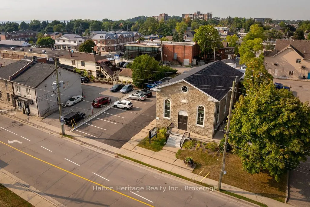 21 Mill Street N