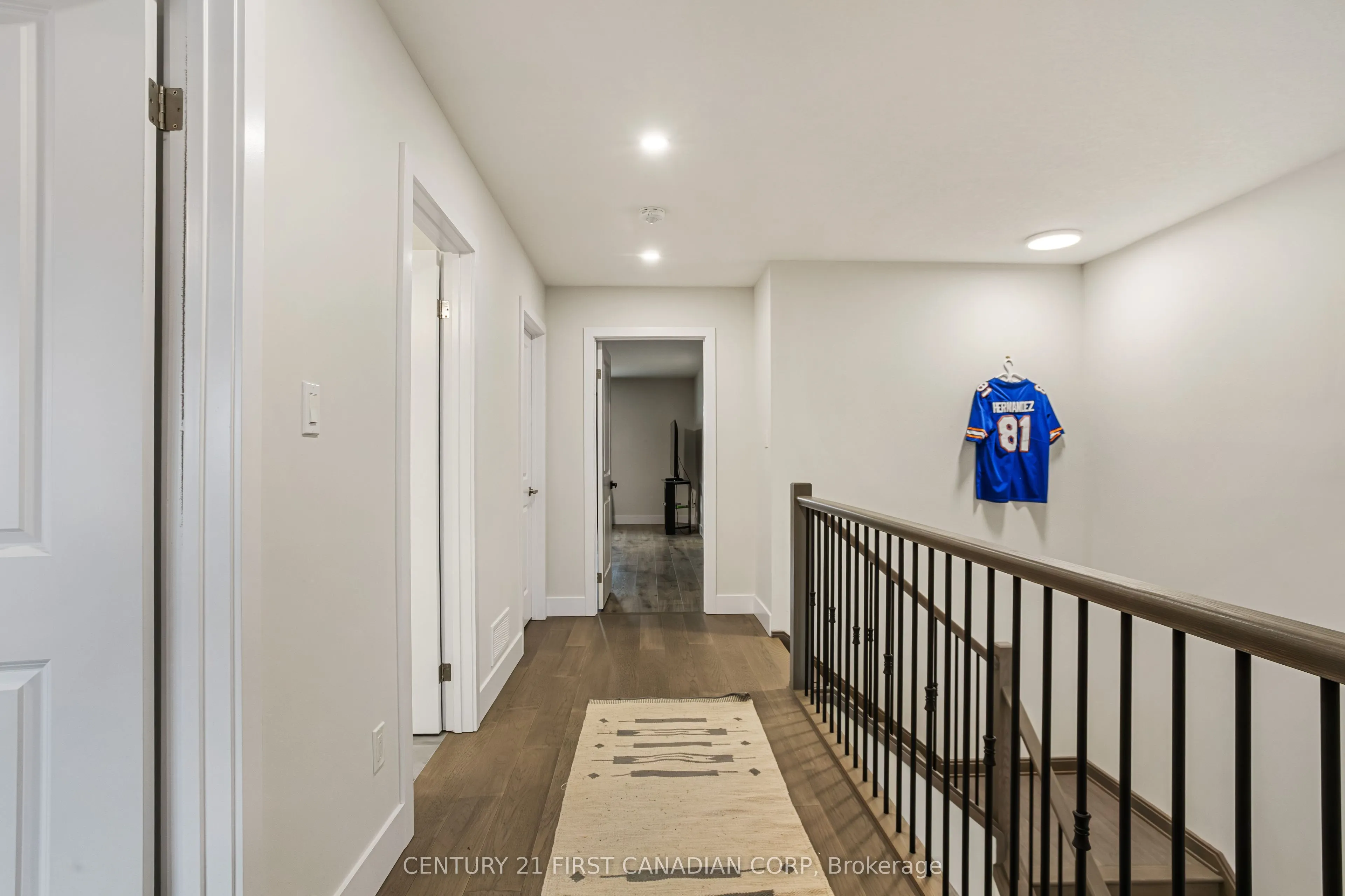 215 ROY MCDONALD Drive N