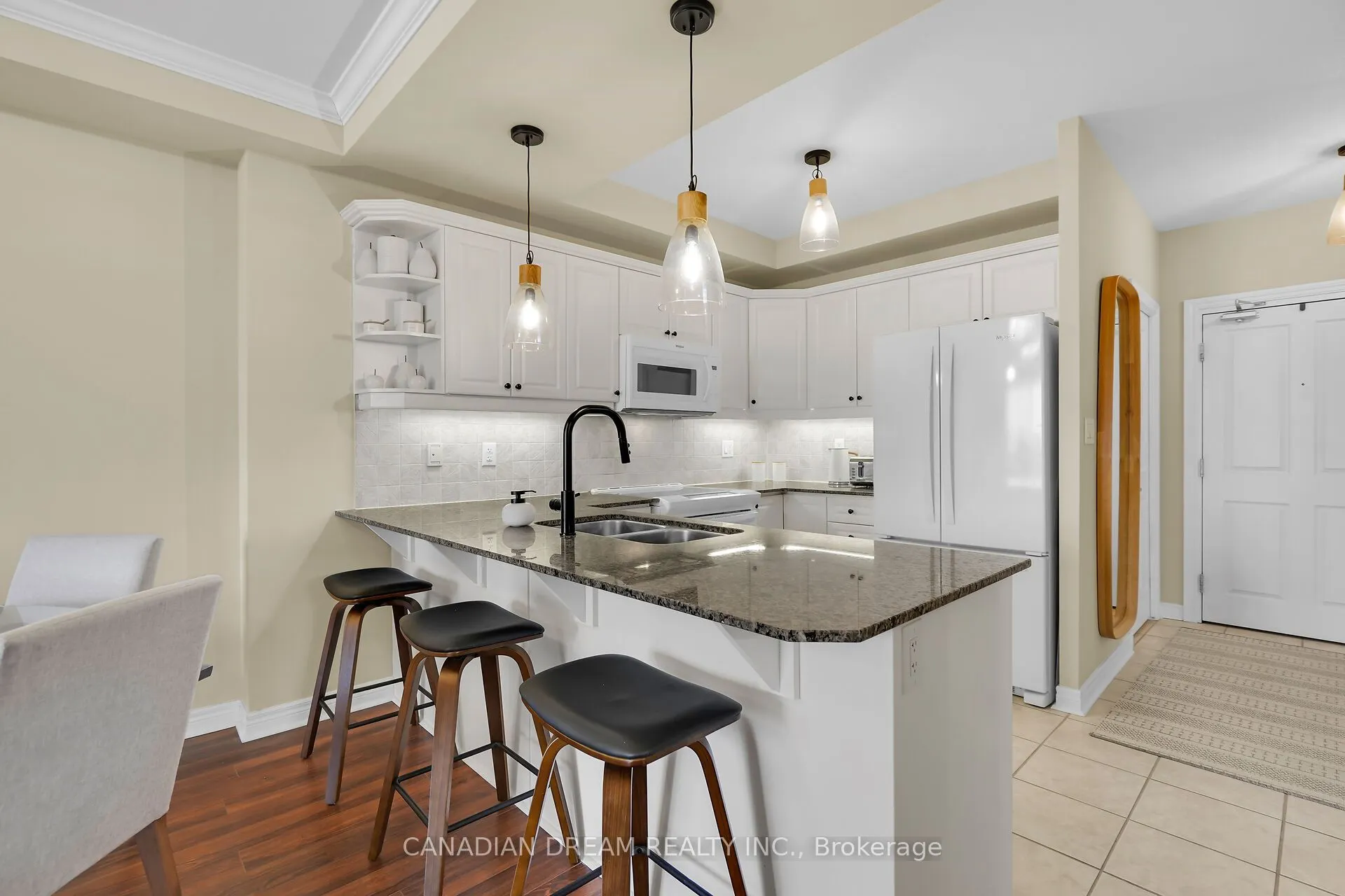 1030 Coronation Drive, #907