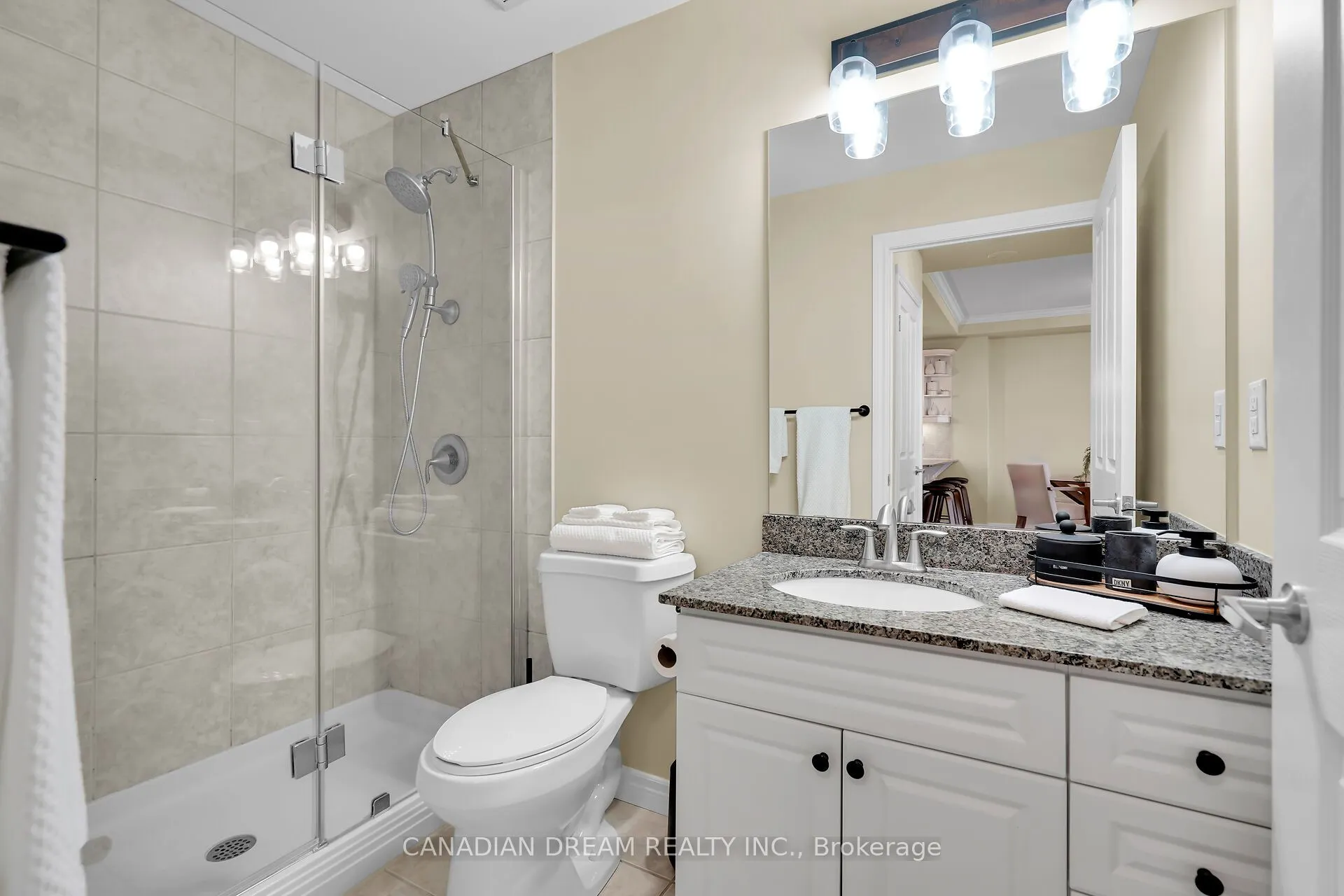 1030 Coronation Drive, #907