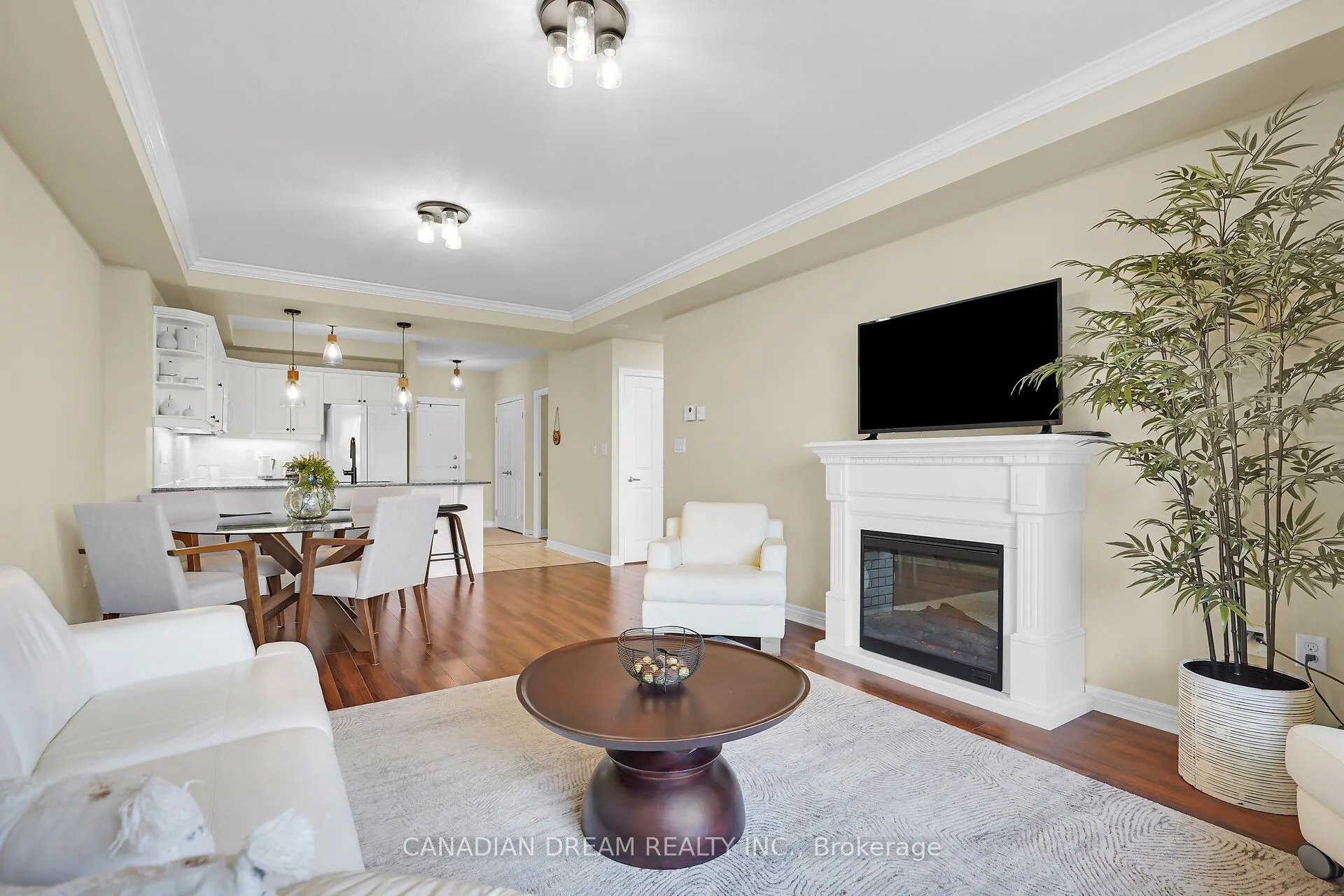 1030 Coronation Drive, #907