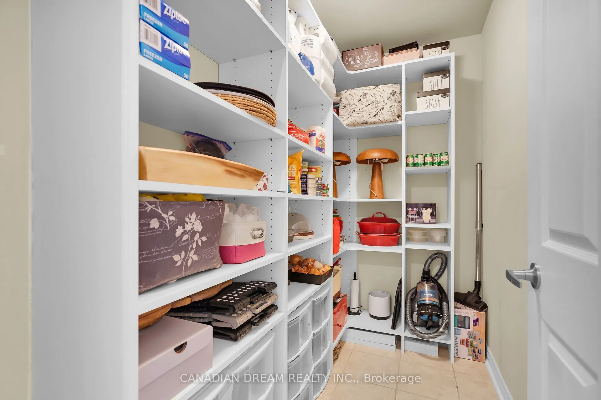 1030 Coronation Drive, #907
