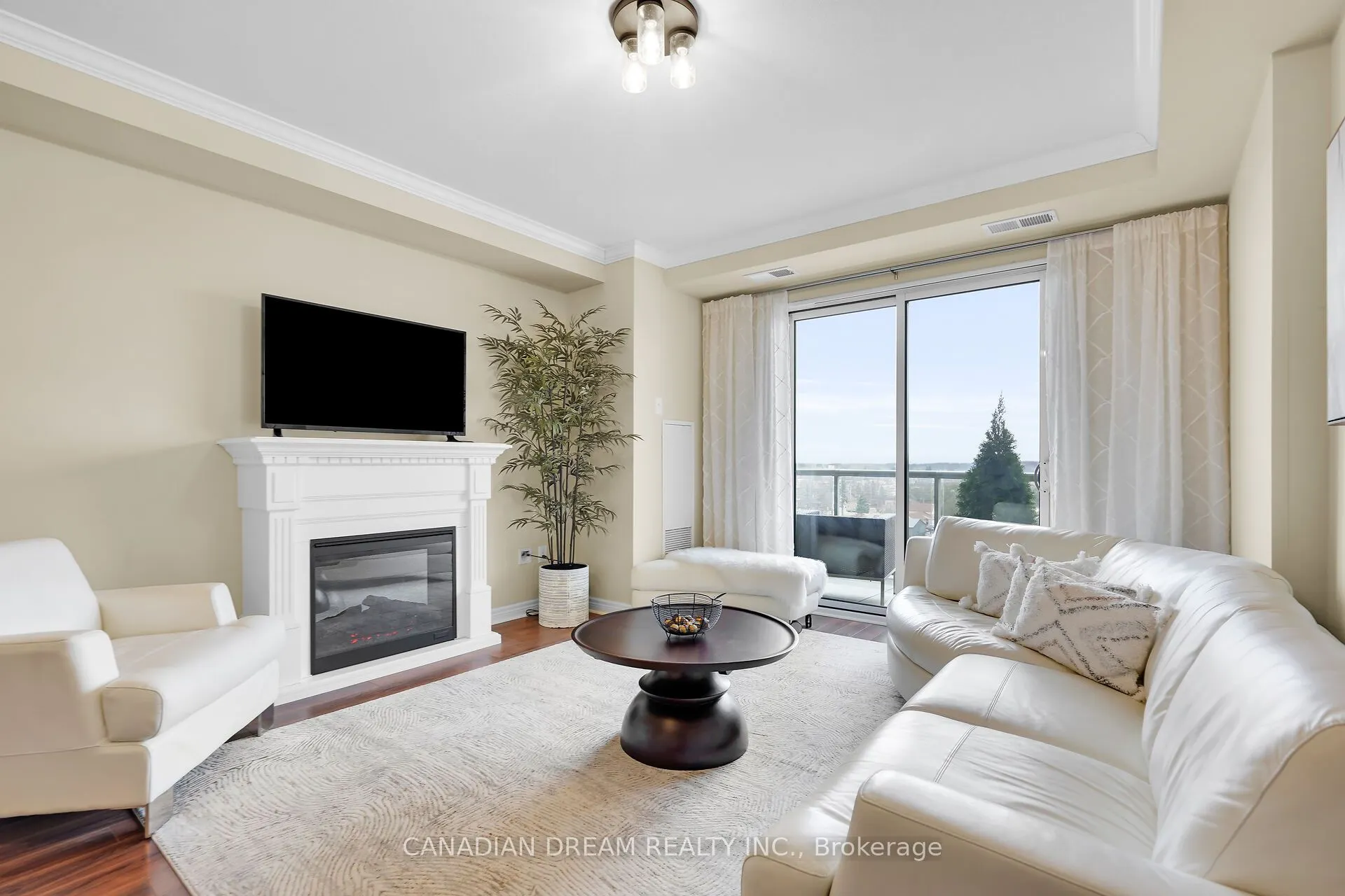 1030 Coronation Drive, #907