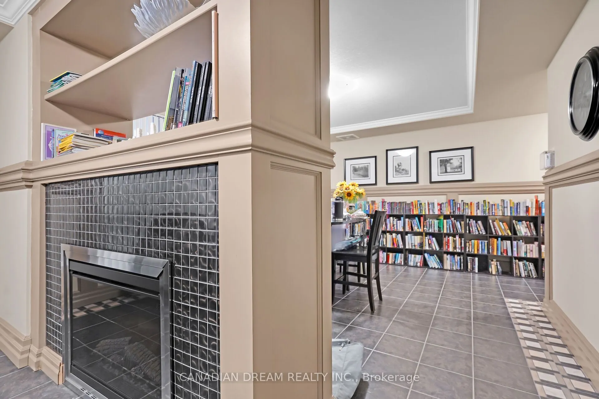 1030 Coronation Drive, #907