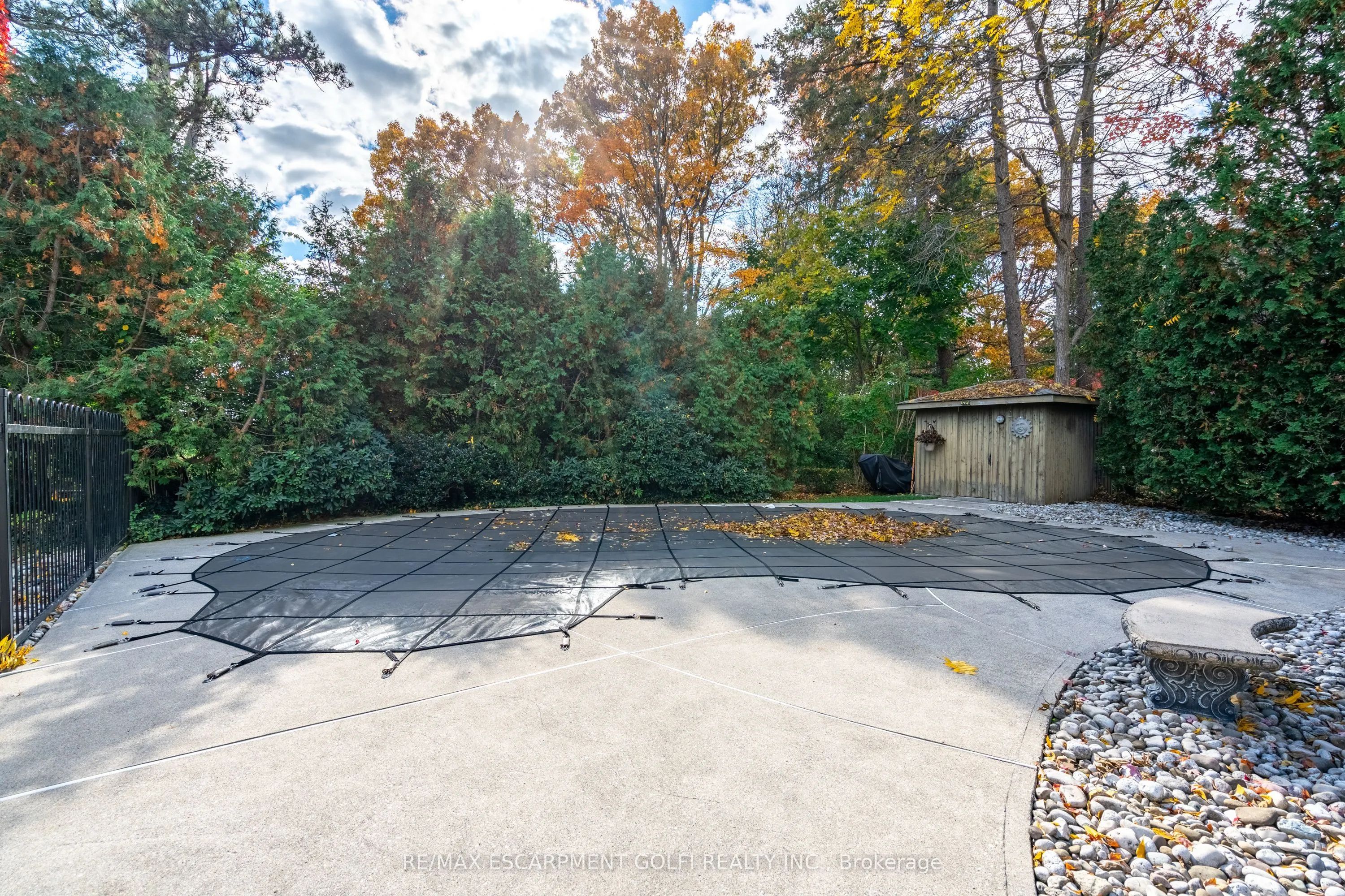 6 Summit Circle