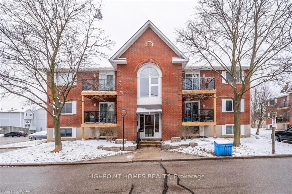 565 Greenfield Avenue, #802