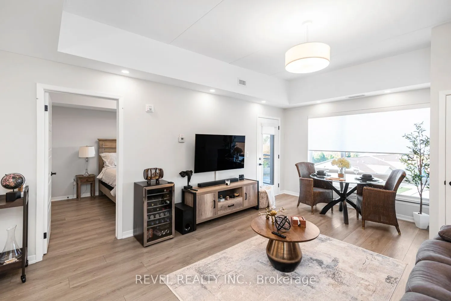 3998 Victoria Avenue #408
