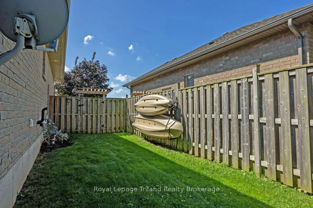 12 Graydon Drive