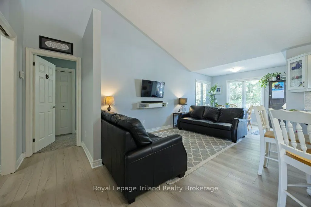 12 Graydon Drive