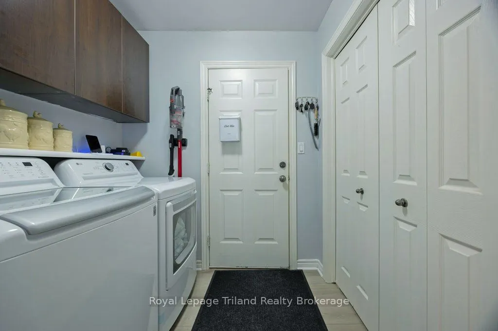 12 Graydon Drive