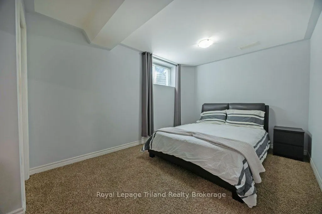 12 Graydon Drive