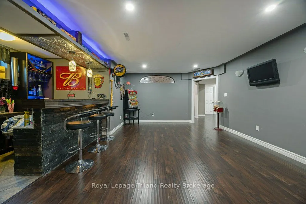 12 Graydon Drive