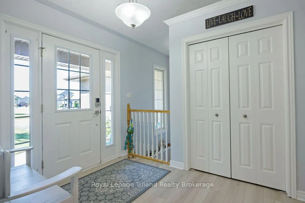 12 Graydon Drive