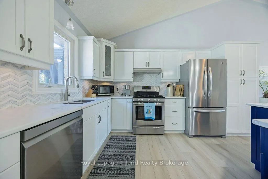 12 Graydon Drive