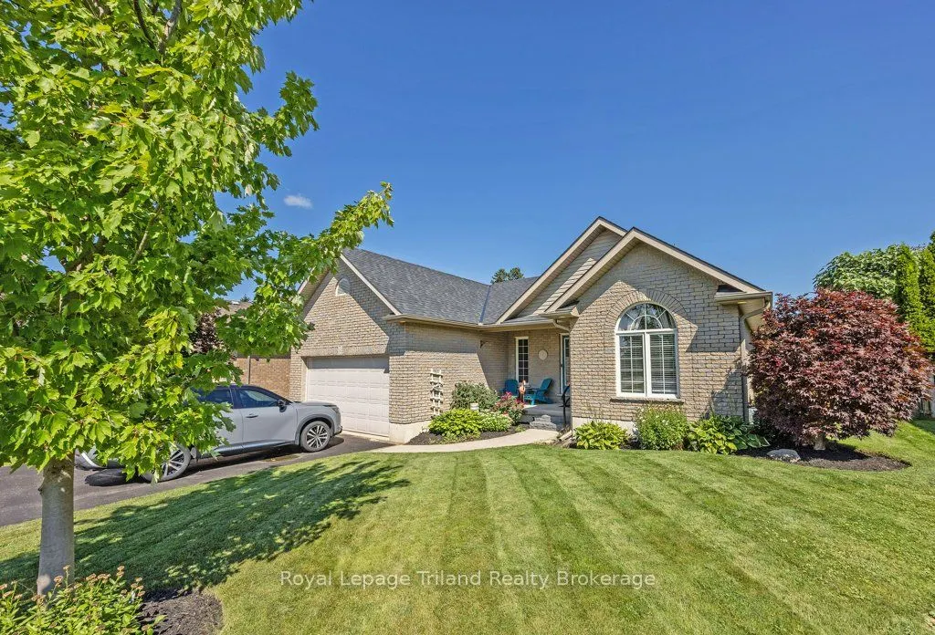 12 Graydon Drive