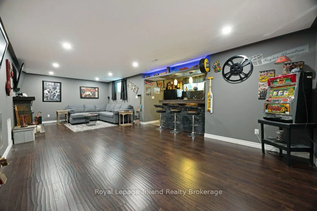 12 Graydon Drive