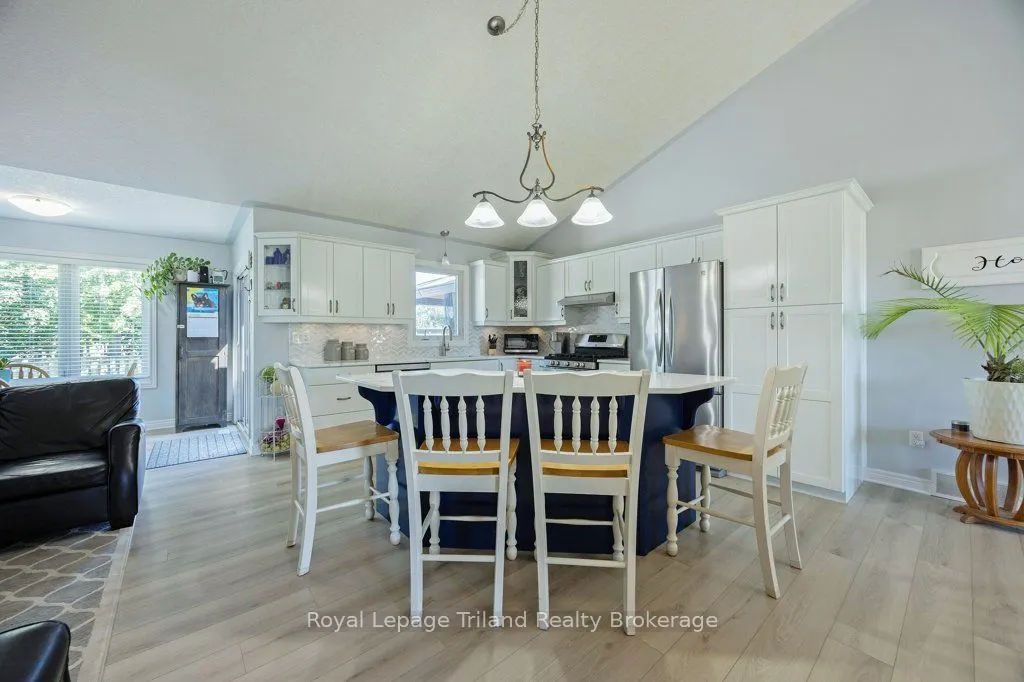 12 Graydon Drive