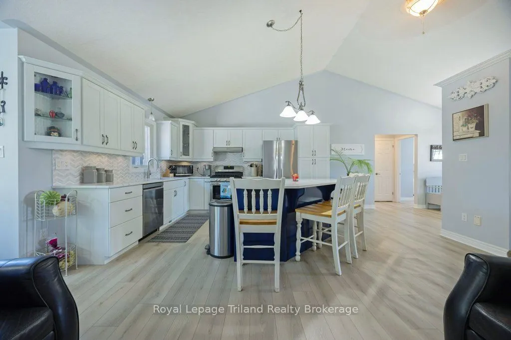 12 Graydon Drive