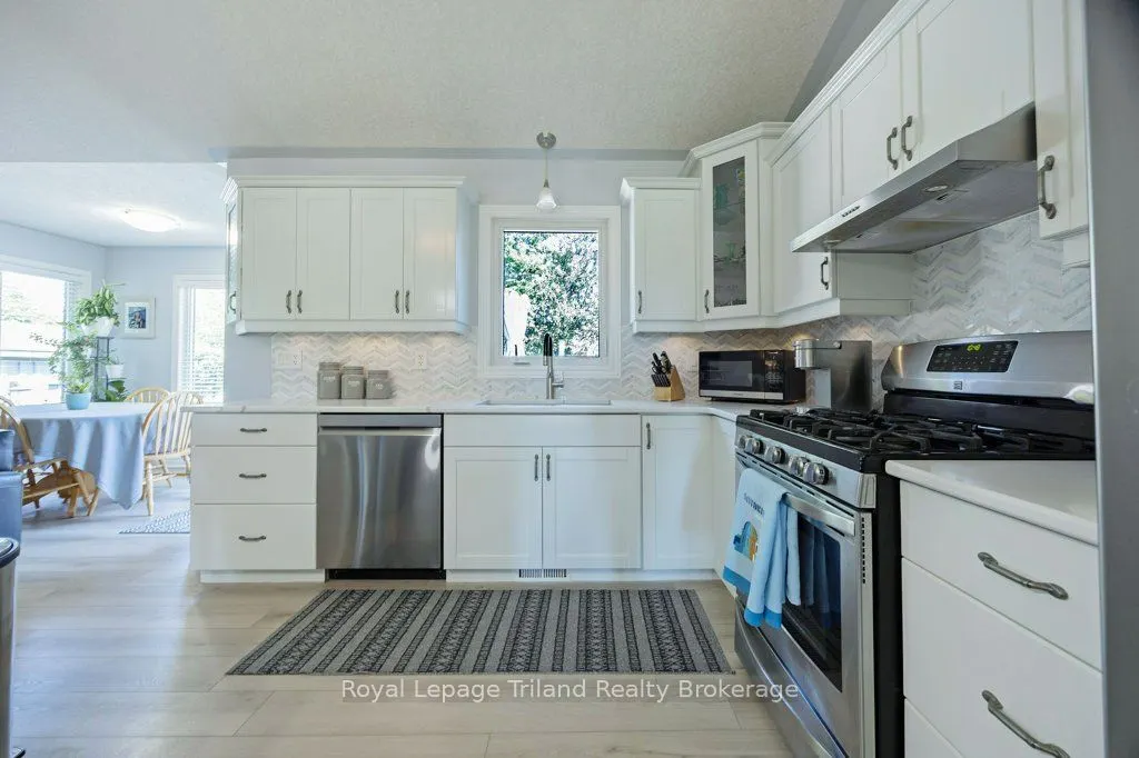 12 Graydon Drive
