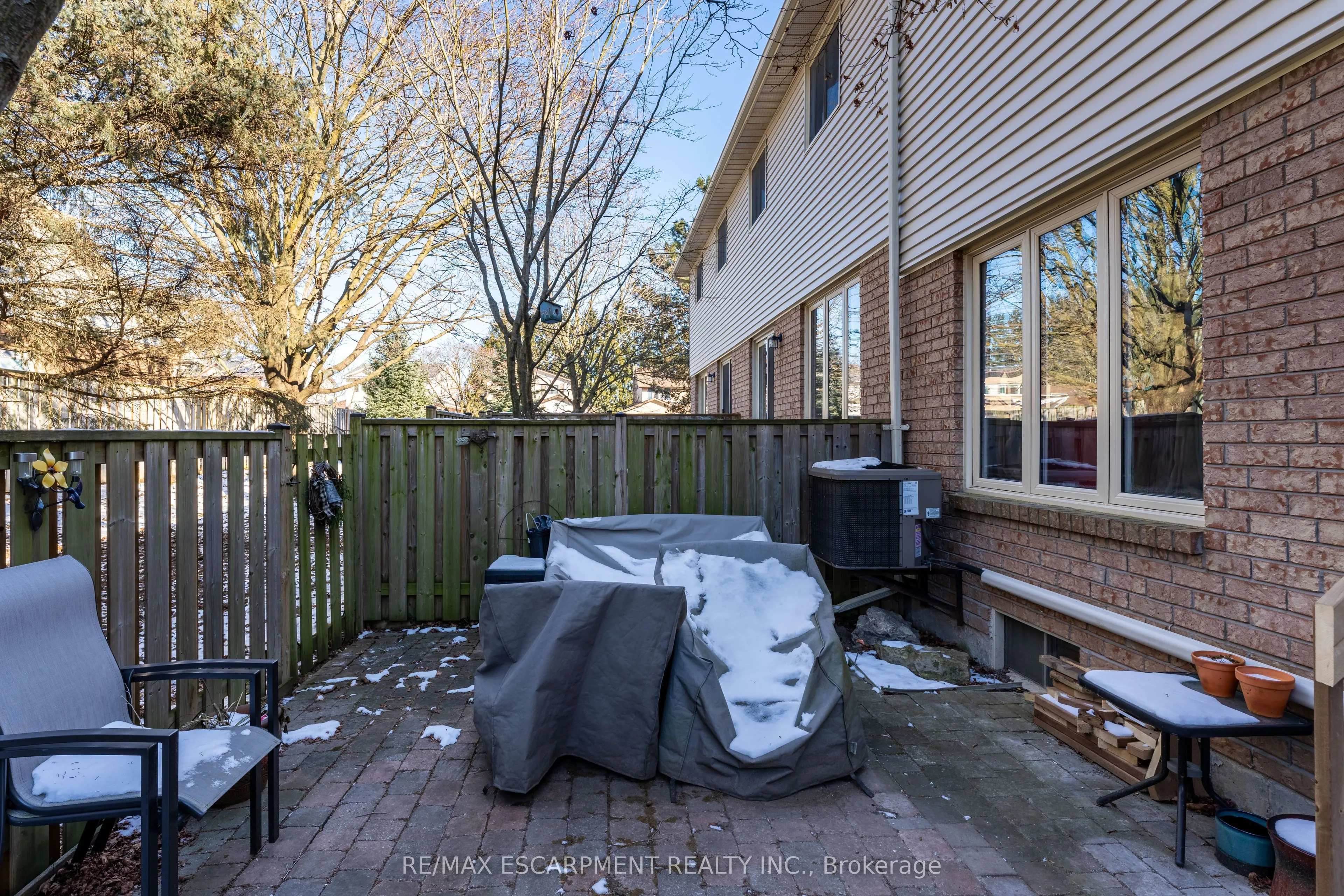 79 Braeheid Avenue #16