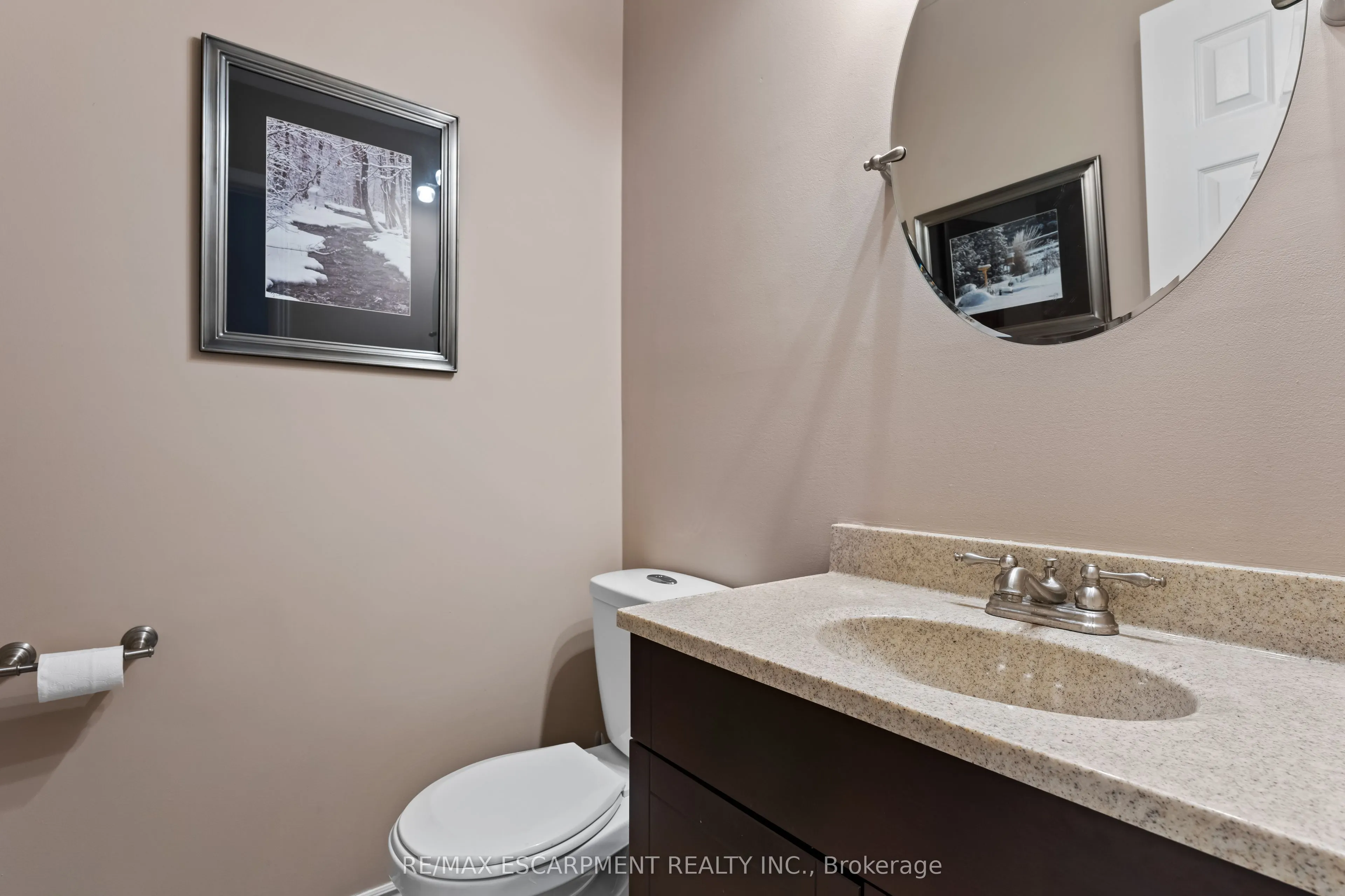 79 Braeheid Avenue #16