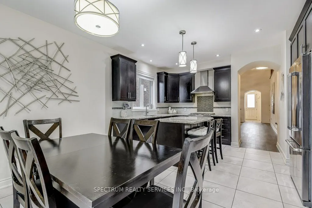 35 Chaumont Drive