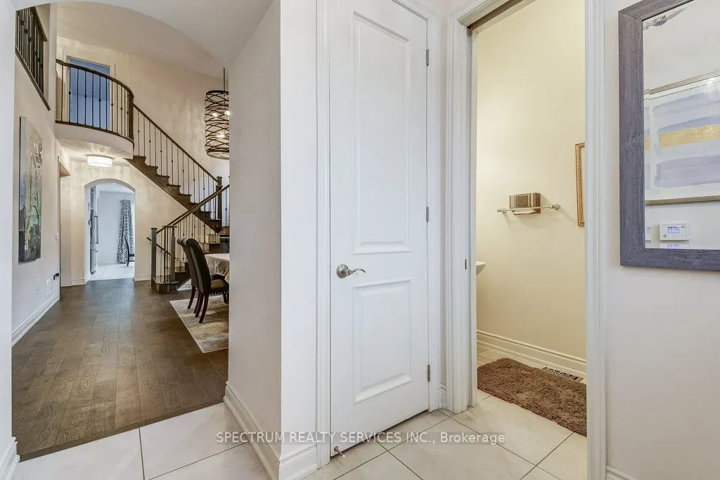 35 Chaumont Drive