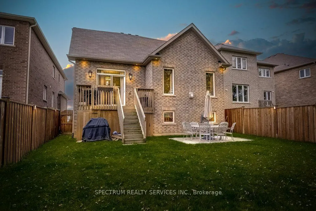 35 Chaumont Drive